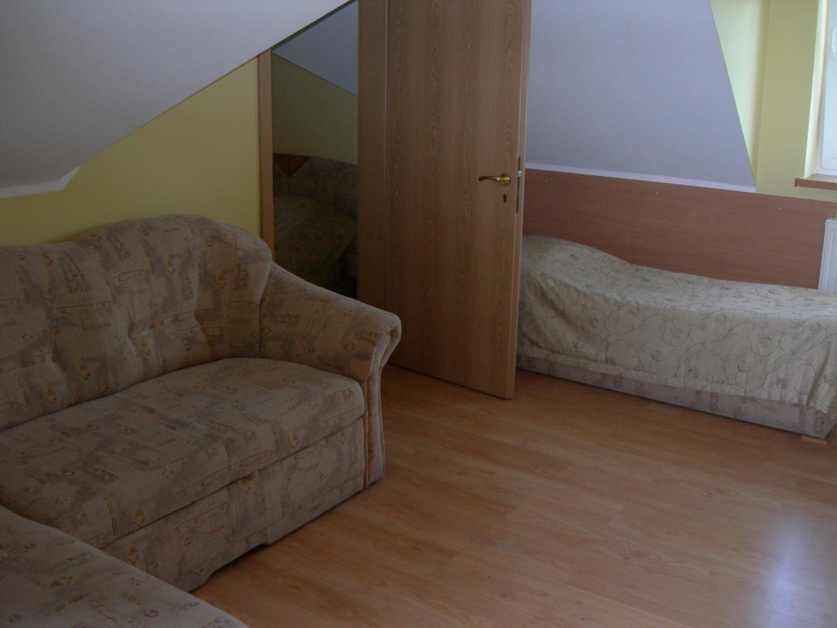 Zajazd Podjadek Osjaków Exteriör bild